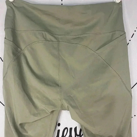 All in Motion High-Waisted 7/8 Leggings Pockets All in Motion Sage - Picture 6 of 9